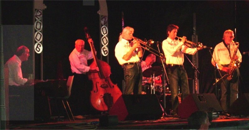 Mountain Village Jazzmen Bute 2006